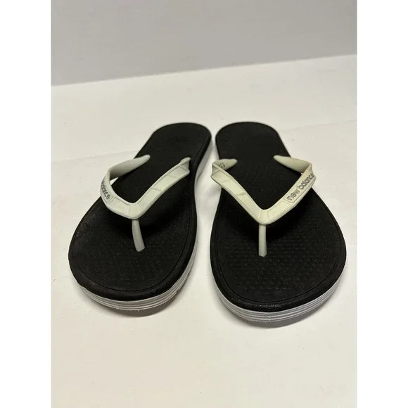New Balance W6076 Women's Beach & Pool Flip Flops Size 8 Black White - Picture 5 of 7